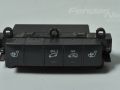 Mercedes-Benz A (W169) Ohjauspaneeli painikkeilla (penkinlämmittimet) Varaosakoodi: A1698204310
Korityyppi: 5-ust luu...