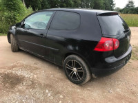 Volkswagen Golf 5 2004 - Auto varaosat