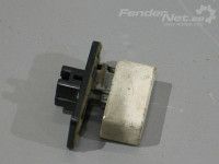Toyota Carina E (T190) 1992-1997 Lämmityslaitteen puhaltimen vastus Varaosakoodi: 87138-20240