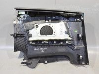 Volkswagen Golf 6 Sisäverhoilu, oikea Varaosakoodi: 5K7867044K IJP
Korityyppi: Kabrio...