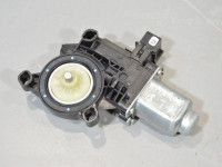 Volkswagen Amarok Lasinnostimen moottori, taka vasen Varaosakoodi: 6R0959811P Z05
Korityyppi: Pikap
...