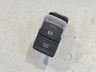 Volkswagen Golf 7 Katkaisin (sähkömekaaninen seisontajarru) Varaosakoodi: 5G0927225D WZU
Korityyppi: 5-ust ...