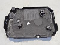 Volkswagen Polo 2009-2017 Moottori muovikansi (1.8 bensiini) Varaosakoodi: 06K103925G
Korityyppi: 3-ust luuk...