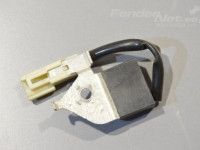 Toyota Avensis (T25) 2003-2008 Radio kondensaattori Varaosakoodi: 90080-88002