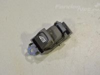 Volvo V70 Lasinnostimen kytkin, oikea (etu-) Varaosakoodi: 30773272
Korityyppi: Universaal
M...