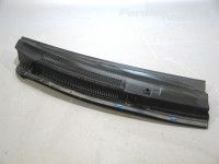 Toyota Yaris Rintapelti, oikea Varaosakoodi: 55708-0D100
Korityyppi: 5-ust luu...