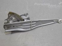 Toyota Corolla 2002-2007 Takaovi lasinnostin mekaaninen, oikea (man.) Varaosakoodi: 69830-02090