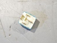 Toyota RAV4 (XA20) 2000-2006 Rele, lämmityspuhaltimen moottori Varaosakoodi: 90987-04010