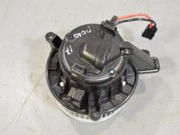 Volkswagen Polo Lämmittyslaitteen puhallin Varaosakoodi: 2Q1820021 
Korityyppi: 5-ust luuk...