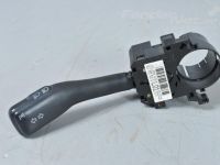 Audi A6 (C5) Monitoimivipu Vilkut / Valonvaihdin Varaosakoodi: 8L0953513G
Korityyppi: Universaal...