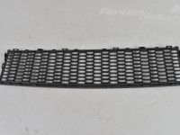 BMW 5 (F10 / F11) 2010-2017 Puskurin säleikkö (keskellä) Varaosakoodi: 51117903894
Lisämerkinnät: Uusi a...