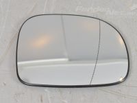 Mercedes-Benz Viano / Vito (W639) 2003-2014 Peruutuspeilin lasi, oikea (lämmitetty) Varaosakoodi: A0008101019
Lisämerkinnät: Uusi a...