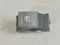 Volkswagen up! Lasinnostimen kytkin, oikea (etu-) Varaosakoodi: 1S0959855 IGI
Korityyppi: 3-ust l...