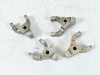 Mitsubishi L200 Ruiskutussuuttimen kiinnitys (sarja) Varaosakoodi: 1465A047
Korityyppi: Pikap
