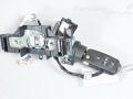 Volkswagen Sharan Virtalukko + avain Varaosakoodi: 1K0905851B
Korityyppi: Mahtuniver...